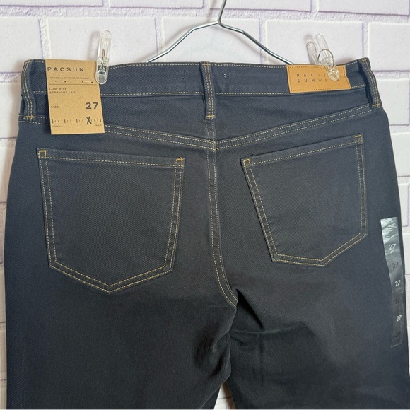 PacSun Women's Y2K Black Straight low rise straight Leg Jeans | Size 27 - Picture 4 of 8